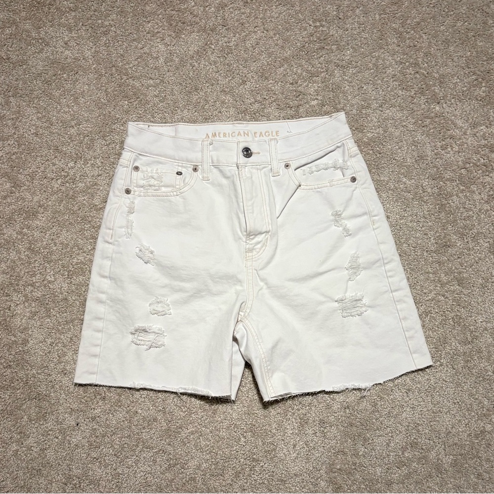American Eagle Highest Rise Baggy Straight White Denim Shorts size 2